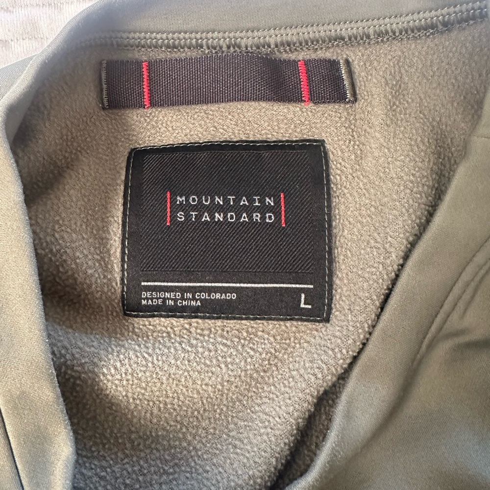 Mountain Standard Olive Green Pullover - Picture 6 of 8